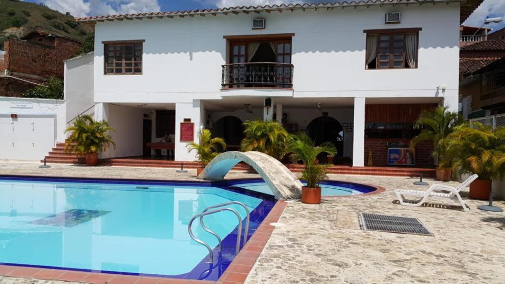 Hotel Tamarindo Resort Сопетран Экстерьер фото